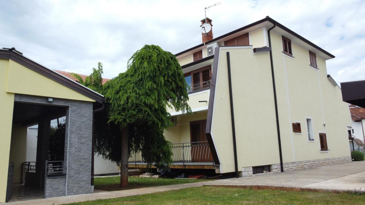 Apartments Krnjic Ουμάγκ Εξωτερικό φωτογραφία